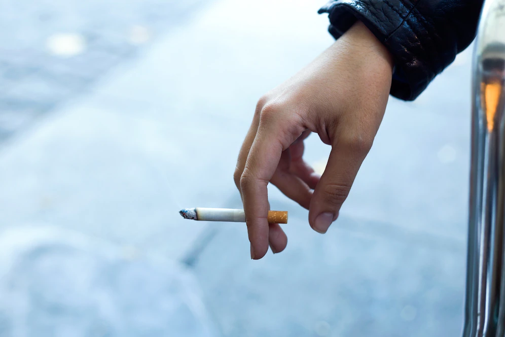 SpringerLink: Курение в молодости повышает риск развития деменции в пожилом возрасте