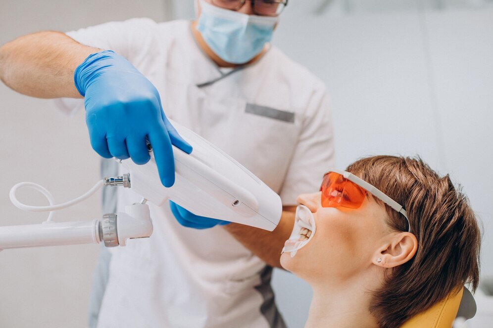 Стоматолог Сумцова советует УЗ чистку при повышенной чувствительности зубов