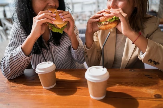 Daily Mail: У импульсивных людей чаще наблюдается пищевая зависимость