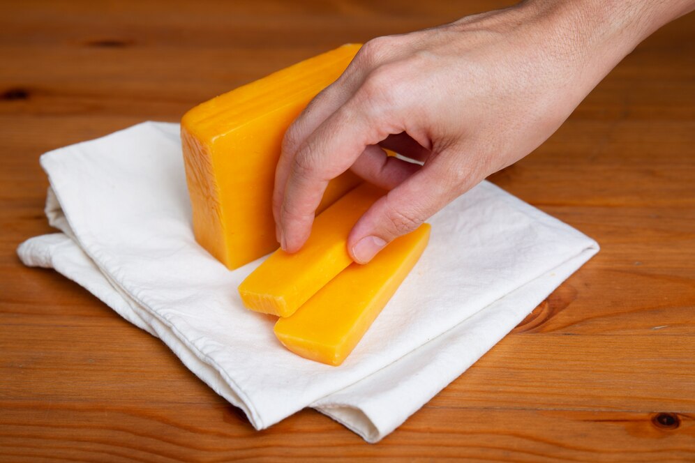 Ирландские ученые объяснили, почему сыр снижает уровень холестерина