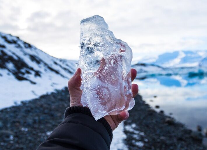 Nature: Таяние полярных льдов замедляет вращение Земли