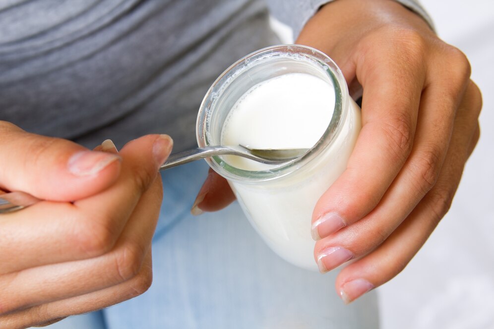 Доктор Каран Радж: «Лужица» на поверхности йогурта является полезной сывороткой