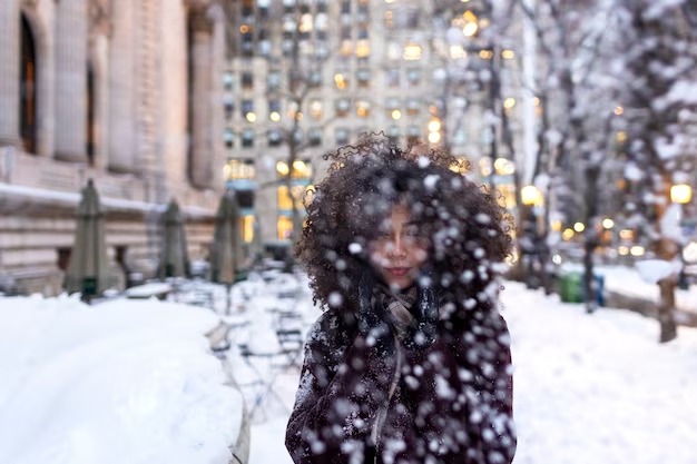 Офтальмолог Нимми Мистри: Зимний воздух сушит глаза и вызывает слезотечение