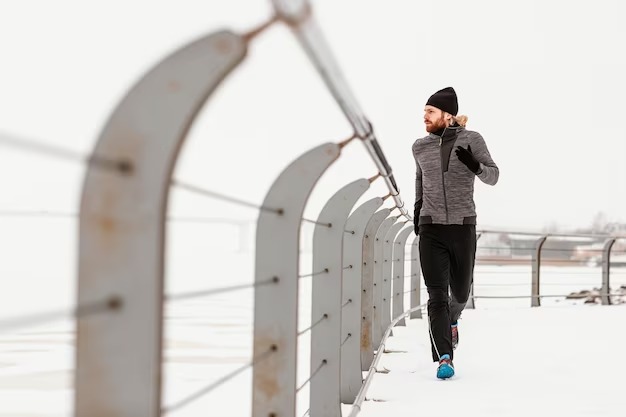 Специалист Горбашов: Как правильно одеваться во время пробежки на улице зимой