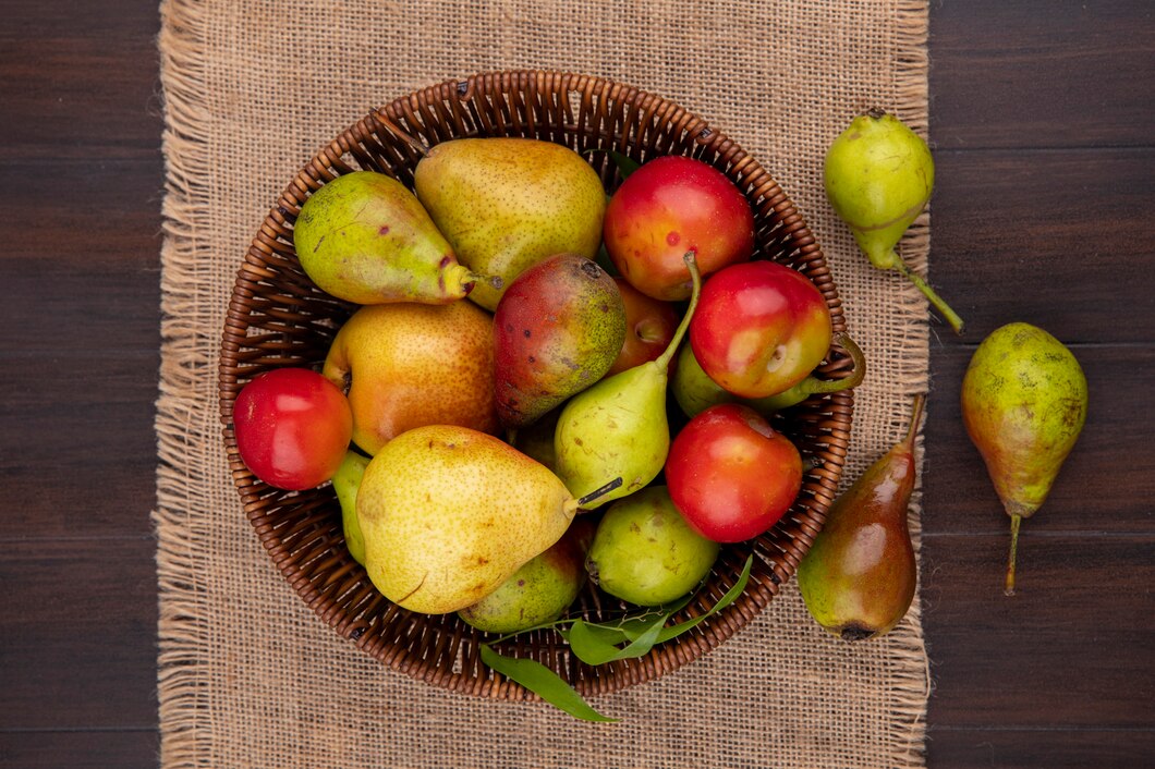 Диетолог Русанова: Яблоки и груши вредны при раздраженном кишечнике