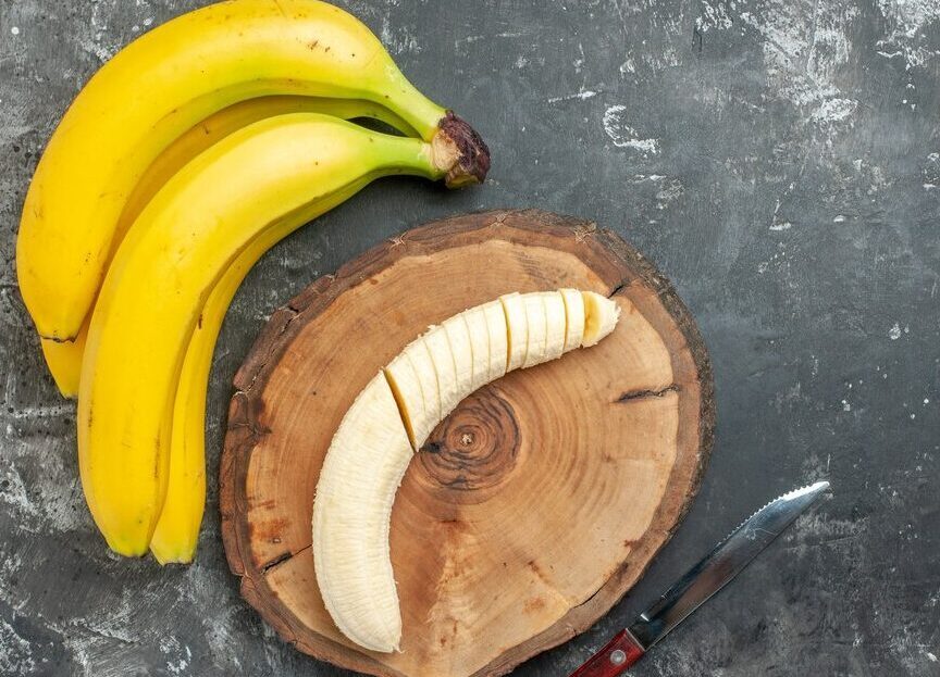 Невролог Гимранова: Бананы и индейка в рационе способствуют хорошему сну